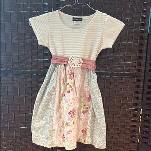 Bercot boutique floral & cream dress Short Sleeve Casual - size 6 girls